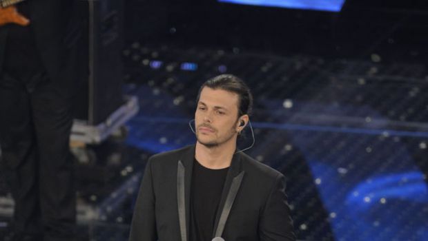 Festival di Sanremo 2015: Gianluca Grignani e Nesli indossano le scarpe icona di O.X.S.