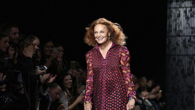 Sfilate New York Febbraio 2015: sfumature di pizzo per Diane Von Furstenberg, guest Coco Rocha, Jessica Hart e Ke