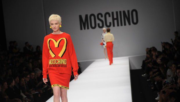 Sfilate Moda Milano Donna Febbraio 2015: Moschino sfila in diretta web su Style & Fashion