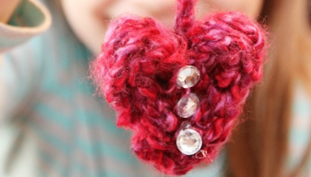 San Valentino: idee fai da te con il Finger Crochet