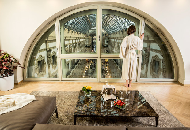 Hotel di lusso Seven Stars Galleria Milano accoglie nuove stelle