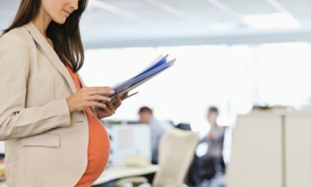 La difficile ricerca di un nuovo lavoro per una (quasi) mamma