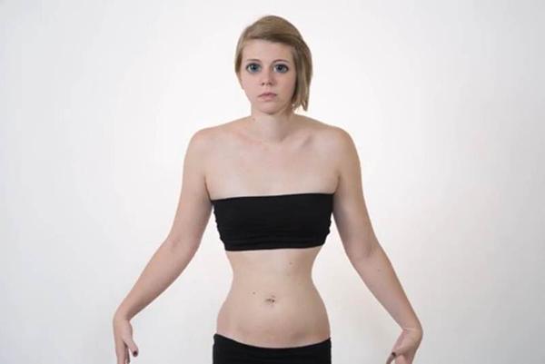L&#8217;ossessione femminile per la forma del proprio corpo in un video