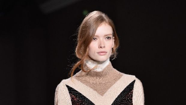 Sfilate Parigi Marzo 2015: gli anni &#8217;70 di Giambattista Valli, collezione autunno inverno 2015 2016