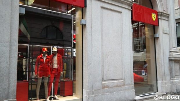 Ferrari store Milano via Berchet: svelato il nuovo flagship store, le foto in anteprima