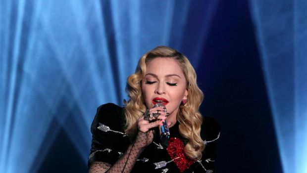 Celebrity Style 2015: Madonna sceglie Schiaparelli Haute Couture, le foto