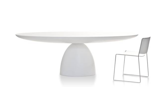 Salone del Mobile 2015 Milano: Porro presenta in anteprima il tavolo Ellipse Table