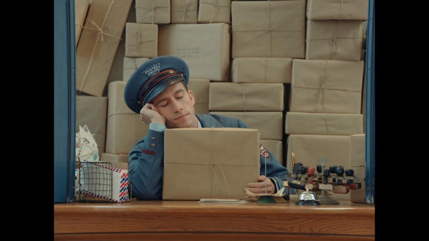 Prada The Postman Dreams: la serie di cortometraggi con protagonista la borsa Prada Galleria
