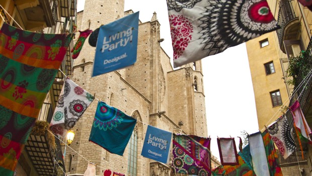 Fuorisalone 2015 Milano: Desigual stende i panni e appende la Living Collection