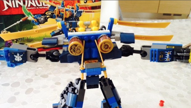 Lego Ninjago: costruiamo l&#8217;Elettro-Robot