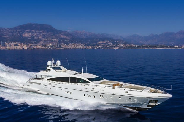 Yacht di lusso Mangusta: nuove vendite di prestigio
