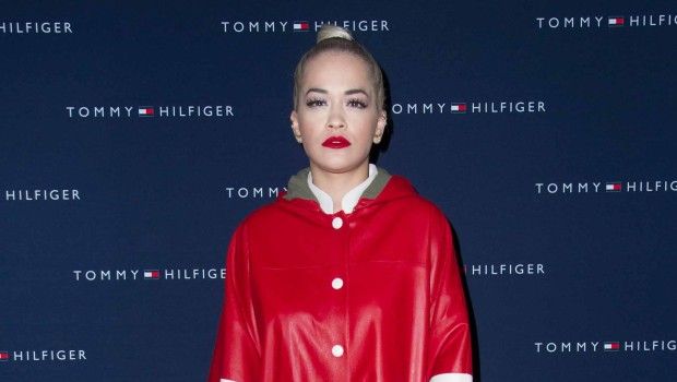 Tommy Hilfiger Parigi: il party per l&#8217;apertura della nuova boutique con Behati Prinsloo e Rita Ora, le foto