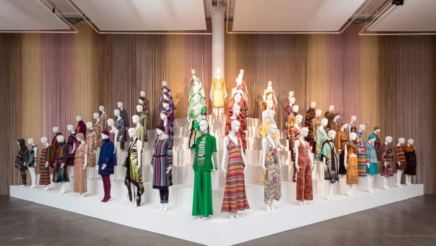 Missoni Mostra MaGa: &#8220;Missoni, l&#8217;arte, il colore&#8221;, omaggio alla Maison e all&#8217;arte del novecento, le foto