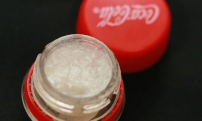 Blister porta burro cacao da tappo Coca Cola