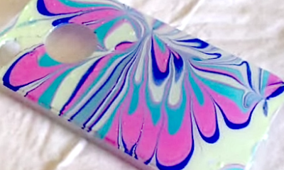Cover iPhone colorata con water marble