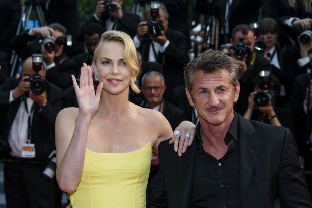 Festival Cannes 2015: il red carpet di Mad Max: Fury Road con Tom Hardy, Charlize Theron, Michelle Rodriguez e Sean Penn