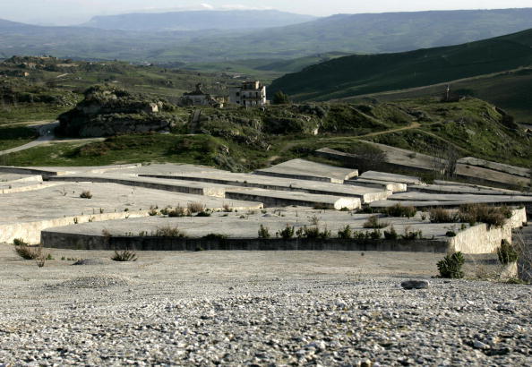 Burri e Pistoia: la collezione Gori e le fotografie di Amendola