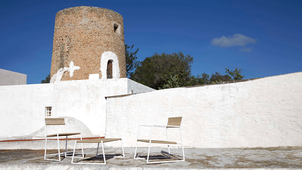 Arredo giardino: esterni semplici e contemporanei con la serie Tituna di Gandia Blasco