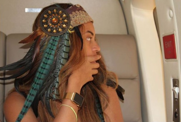 Beyoncé e il suo Apple Watch in oro