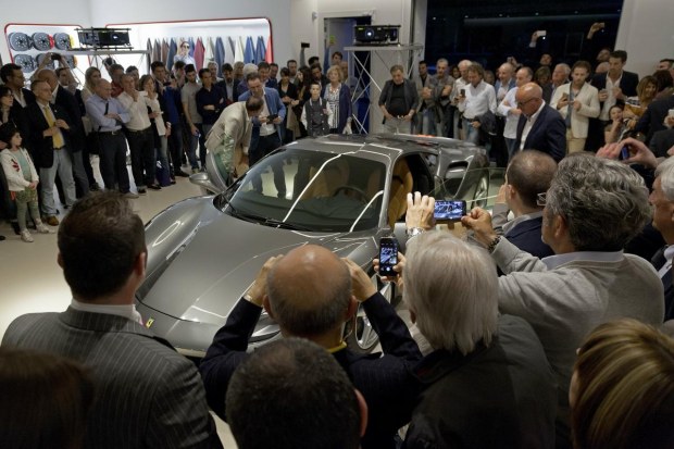 Ferrari 488 GTB all&#8217;inaugurazione di Ineco Modena