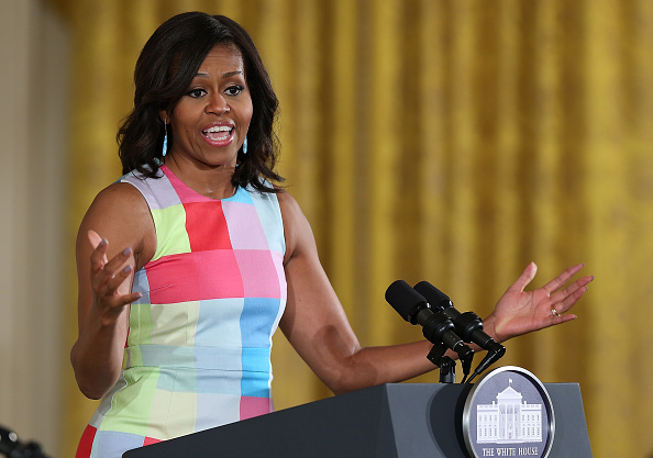 Michelle Obama attaccata dall&#8217;Isis: &#8220;Non vale nemmeno un terzo di dinaro&#8221;