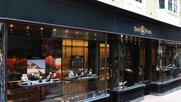 Bell & Ross Londra: inaugurata la prima boutique a Mayfair, le foto