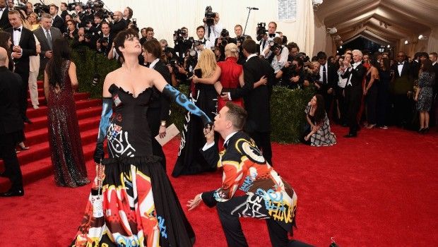 Met Gala 2015 red carpet: tutti i look delle star da Lady Gaga a Rihanna, Katy Perry e Jennifer Lawrence