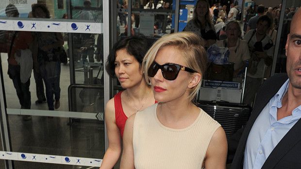 Festival Cannes 2015: Sean Penn, Charlize Theron, Sienna Miller e Eva Longoria scelgono Dolce &#038; Gabbana e Ray-Ban