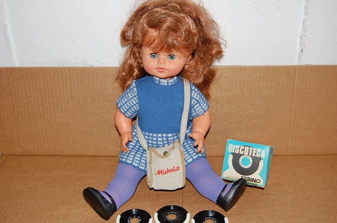 Michela, la bambola parlante vintage degli anni ’70 della Sebino