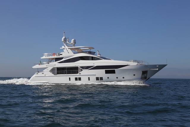 Yacht di lusso Benetti Vivace 125′ si offrirà in Costa Azzurra