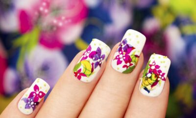 Nail art con base bianca