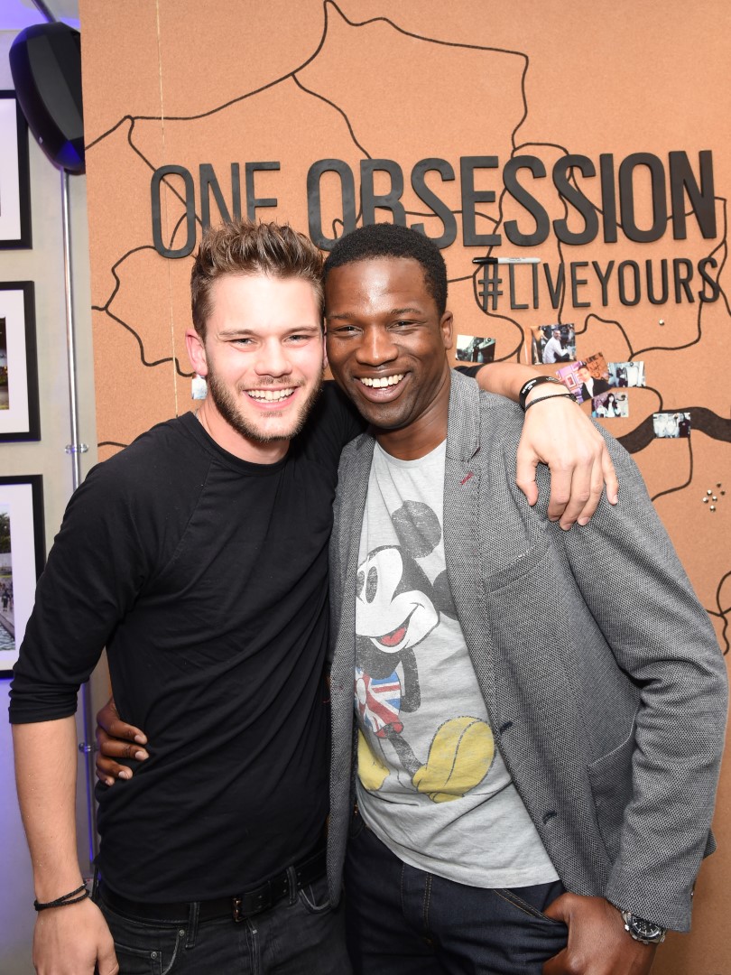 Oakley Residence Londra: il party per l&#8217;inaugurazione con Labrinth, Laura Whitmore e Jeremy Irvine