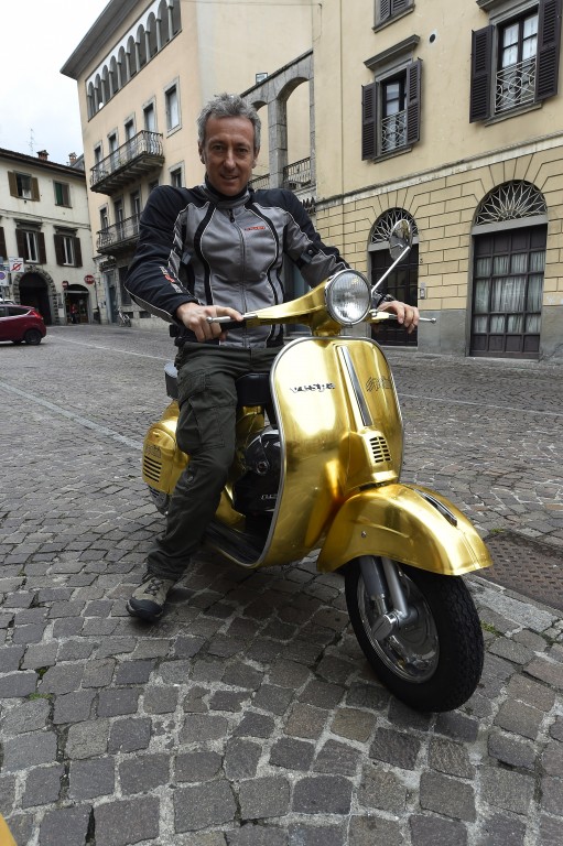 Vespa in oro firmata Polini Motori: uno scooter prezioso