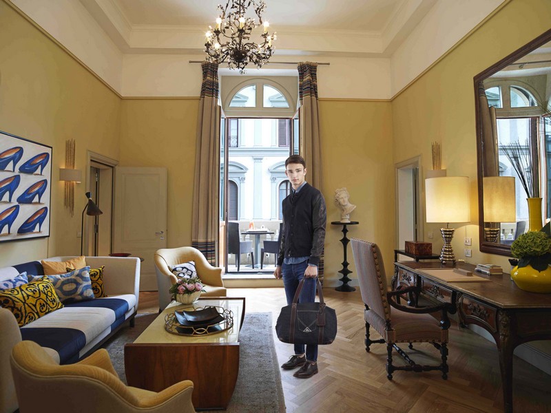 Roy Roger&#8217;s presenta la limited edition di weekender bags con Rocco Forte Hotels