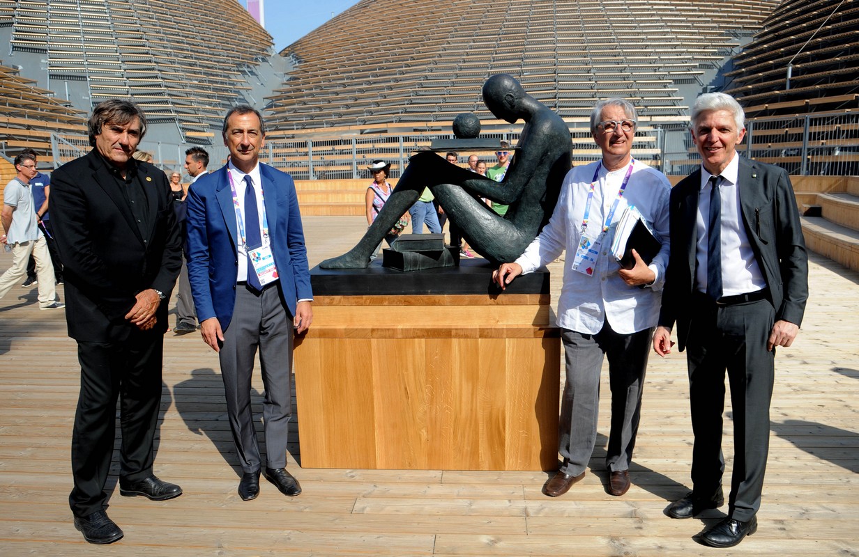 Expo milano 2015: Presentata &#8220;La conoscenza&#8221;, la statua di Mimmo Paladino