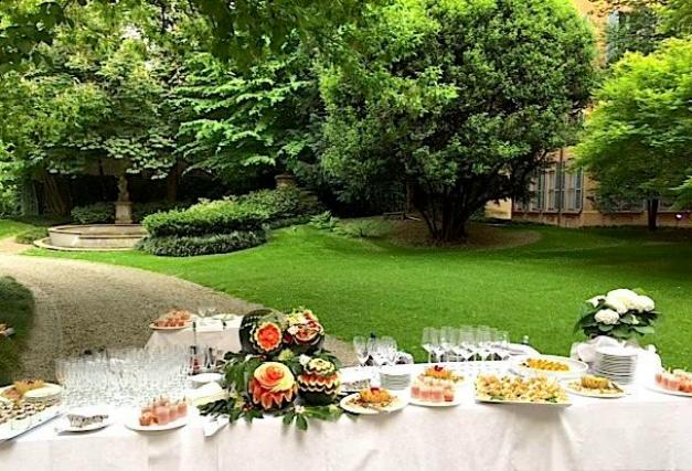 Ristorante lusso milanese Don Lisander: nuovo giardino segreto