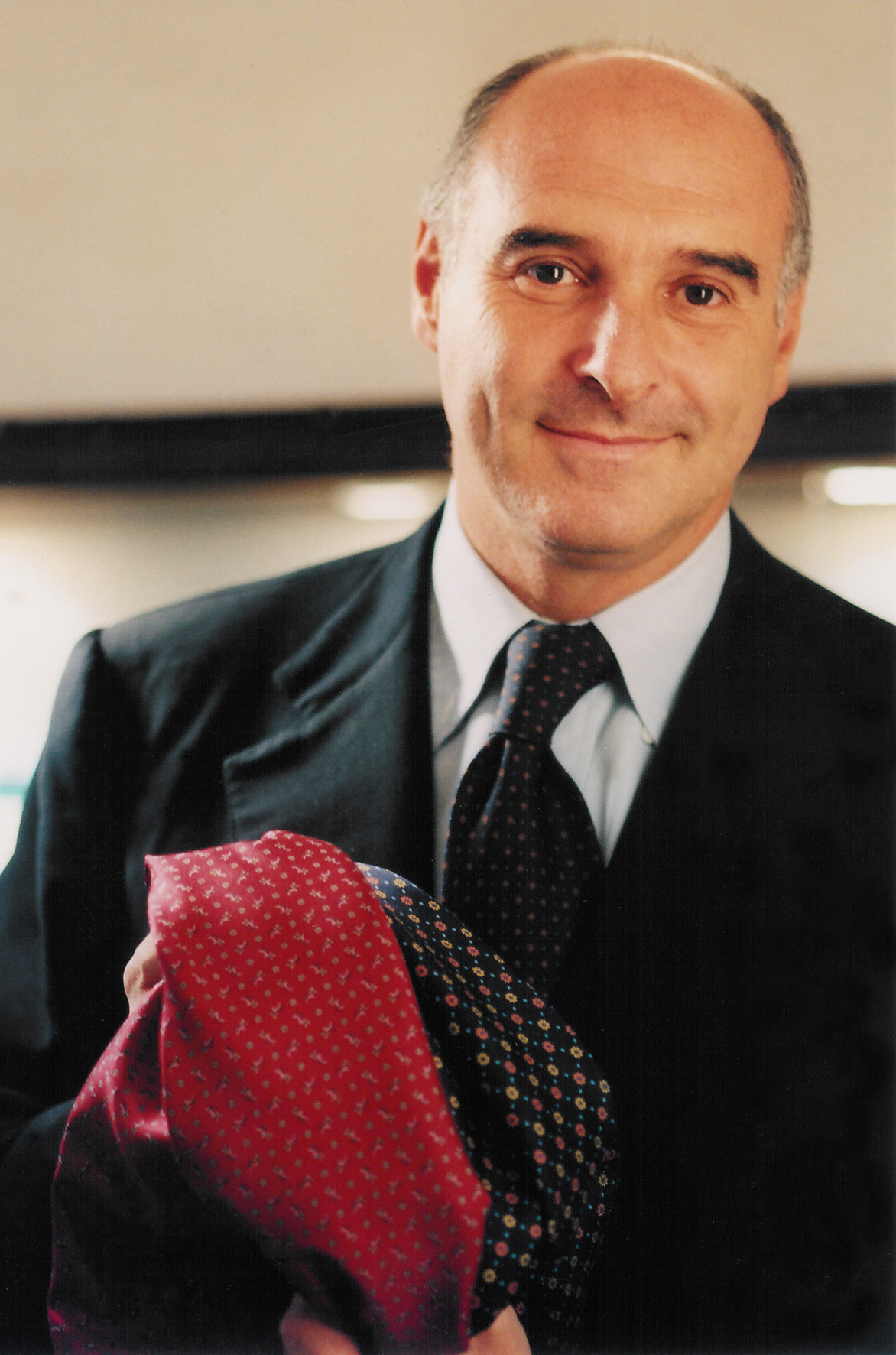 Cravatte di classe E.Marinella: qualità, manifattura artigianale e tradizione familiare [INTERVISTA]