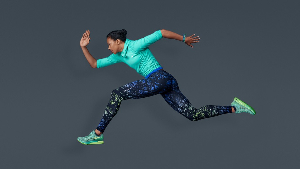 Nike Women&#8217;s: la collezione running, training, footwear e sportwear per l&#8217;autunno 2015, le foto