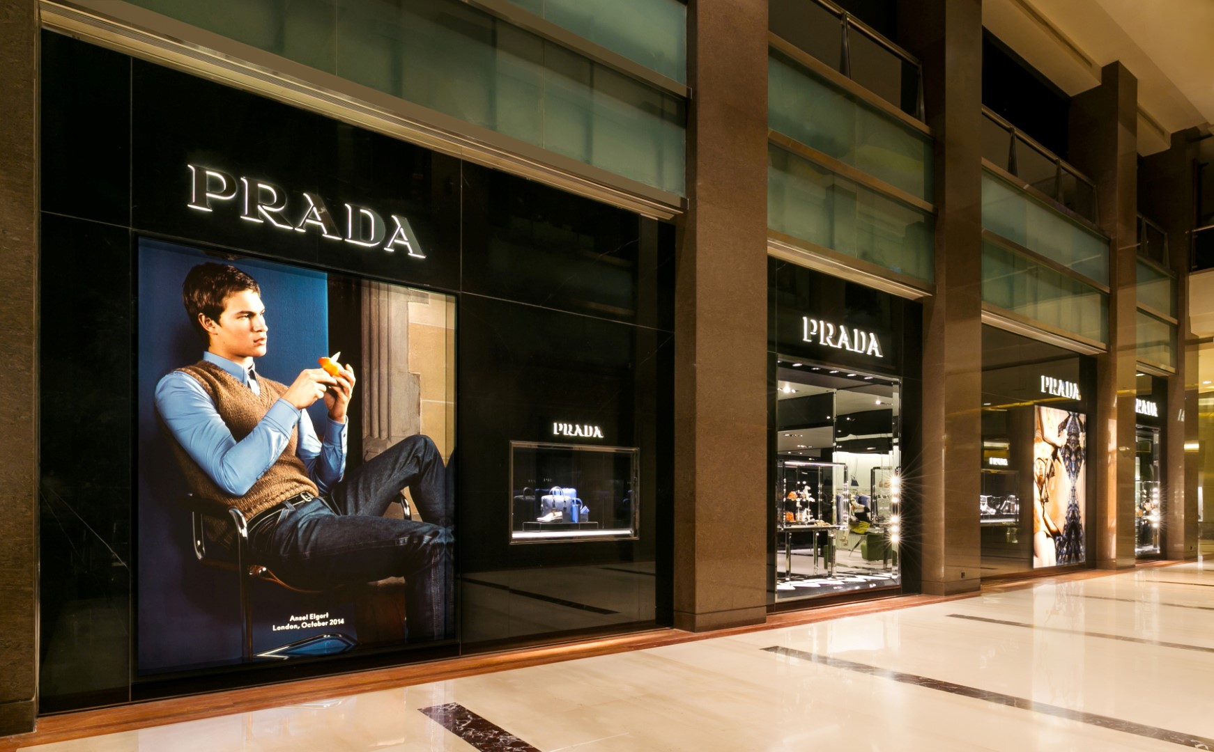 Prada Indonesia: inaugurata la prima boutique a Jakarta, le foto