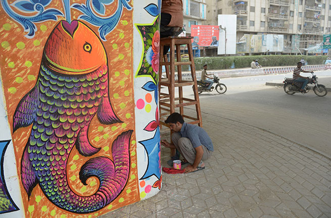 Re-immagina Karachi: la street art per dare un nuovo volto alla città