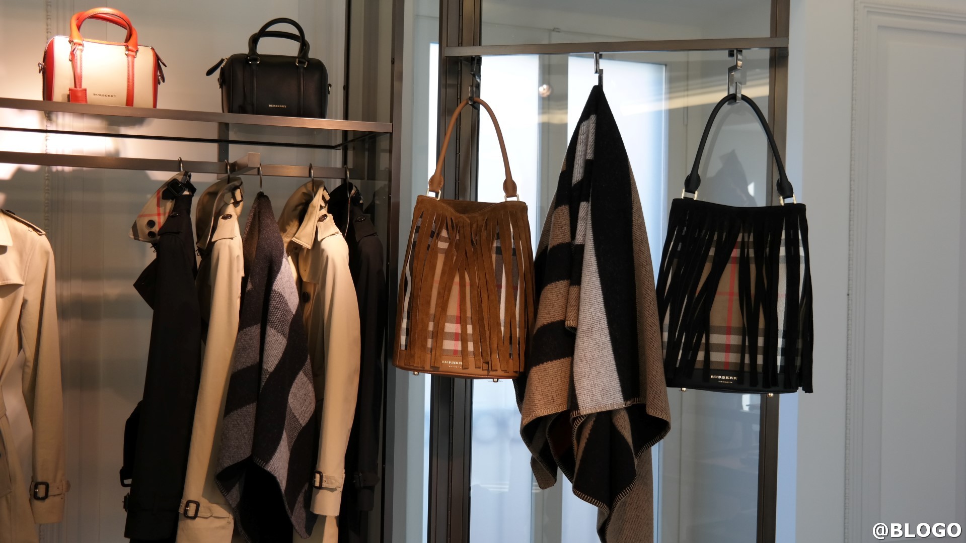 Burberry borse 2015: la nuova Bucket Bag in limited edition, in anteprima su Style &amp; Fashion