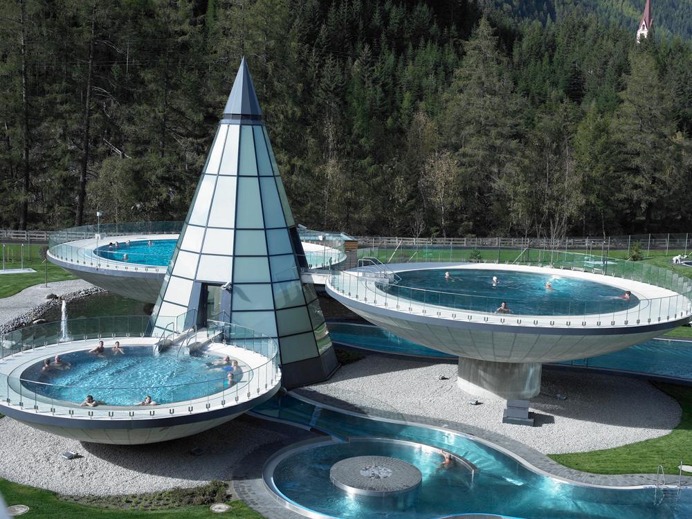 Aqua Dome: benessere di lusso in Tirolo
