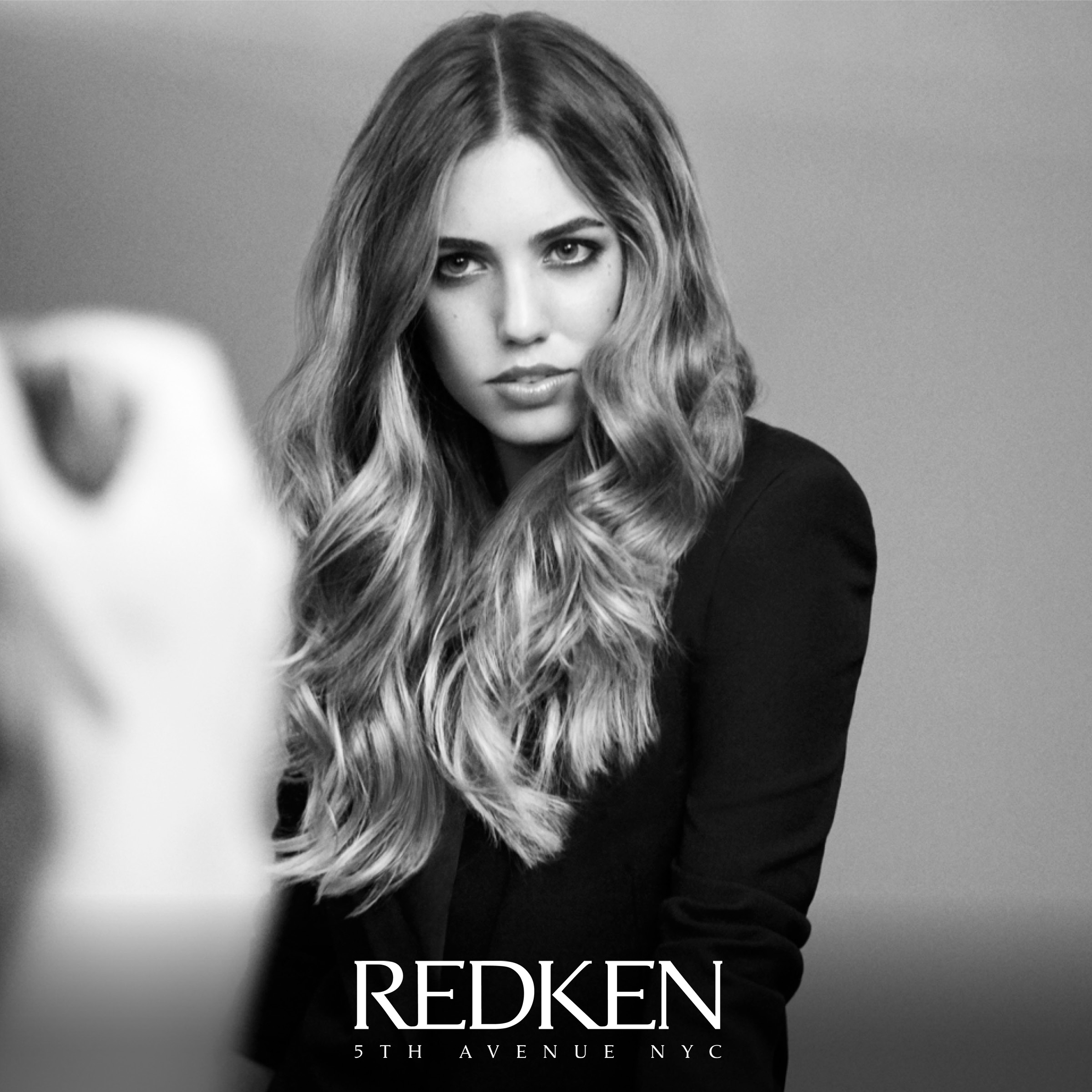 Redken Amber Le Bon: la nuova musa per la campagna del nuovo Bronde Sombre Haircolor