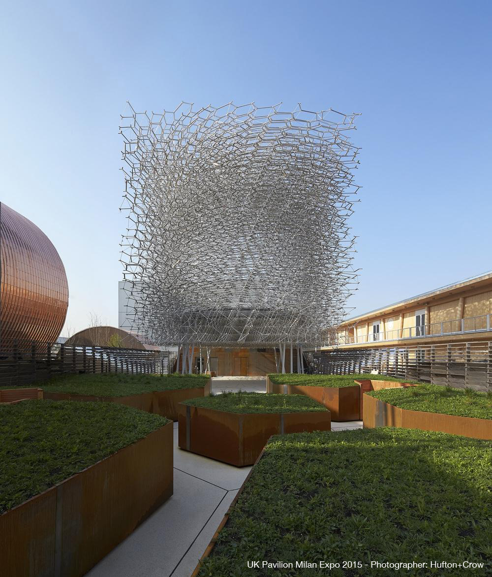 Expo 2015, l&#8217;alveare &#8220;pulsante&#8221; del Padiglione inglese