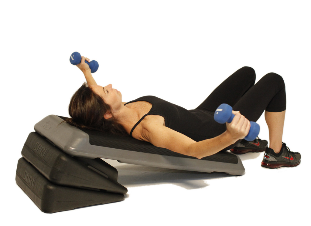 Fitness tonificare pettorali