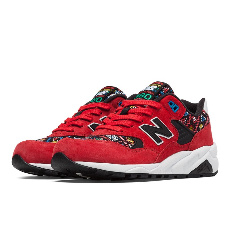 New Balance scarpe: le 580 Considered Chaos, le nuove sneakers per l’autunno inverno 2015 2016 dedicate esclusivamente alle donne, le foto