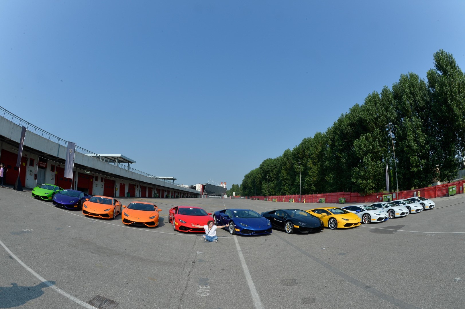 Lamborghini Esperienza 2015: le auto supersportive più ambite al mondo, il Museo, la fabbrica e in pista a Imola