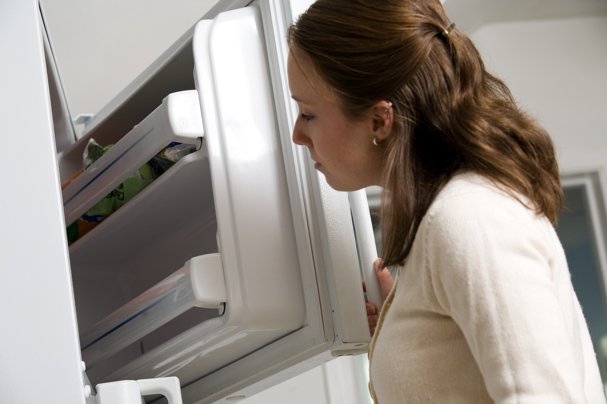 Come sbrinare il freezer, i consigli e gli strumenti utili