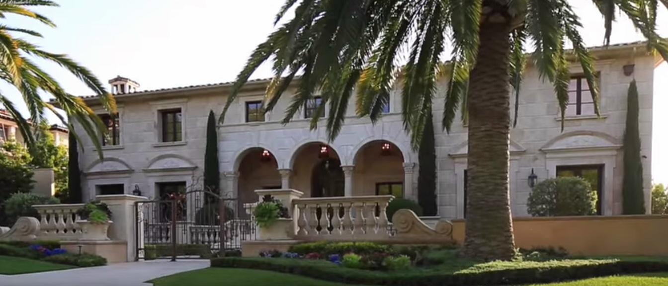 Villa di lusso incantevole nella sua magia in California [Video]