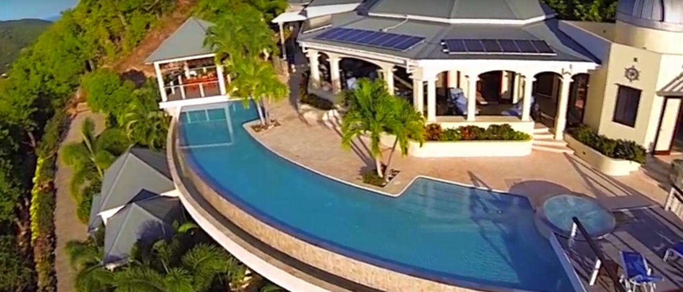 Villa di lusso dal fascino esotico alle Isole Vergini Britanniche [Video]